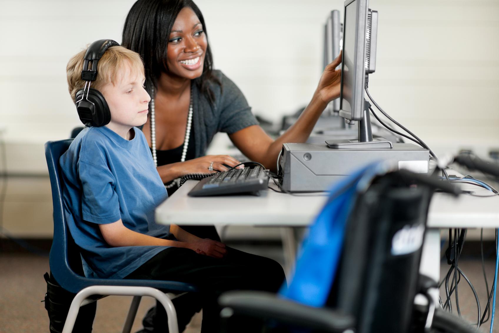 Student needs. Teacher ICT. Computer Assistant. Computer assisted translation. Black Caregiver.