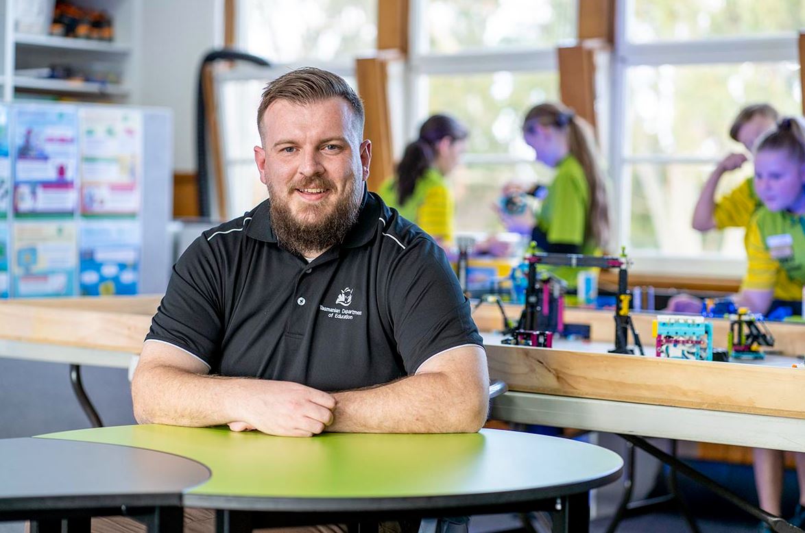 Award winning Tassie teacher strives for STEM excellence — EducationHQ