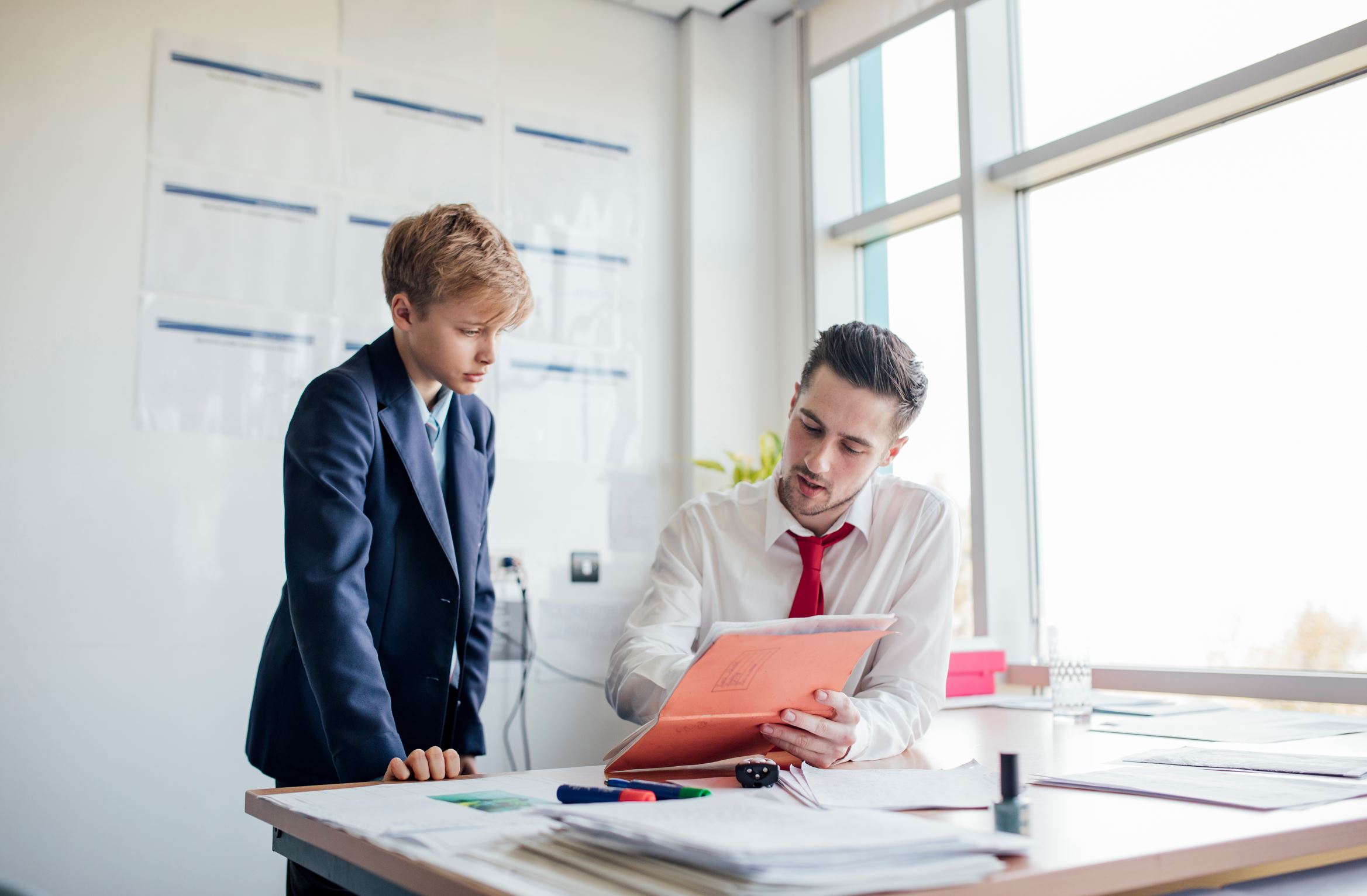 How can secondary schools best support weak readers? — EducationHQ